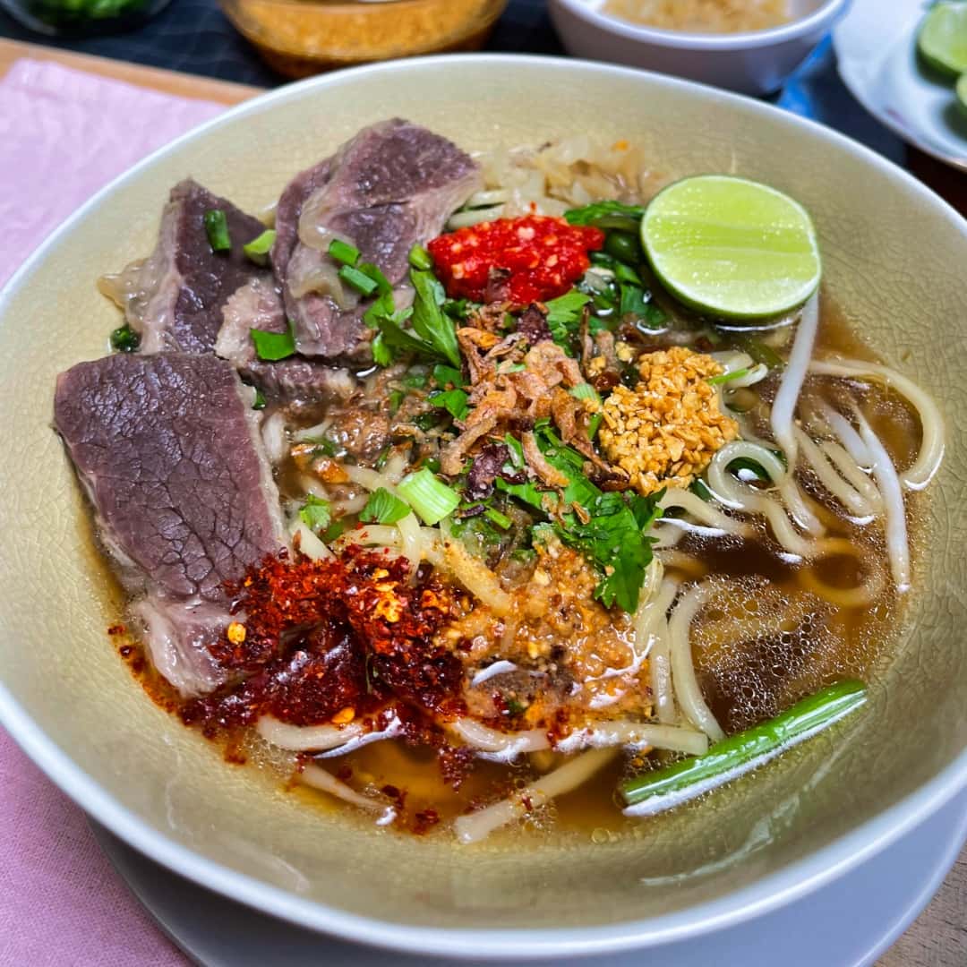 Resepi Mee Celop Kelantan — Kuah Sup Pekat Dengan Daging & Sambal Lada