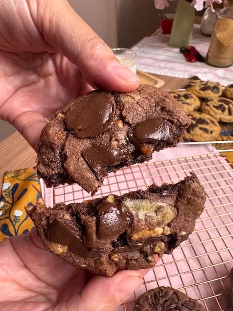 Resepi Soft Double Chocolate Chip Walnut Cookies