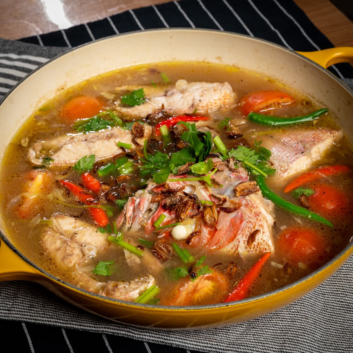 Resepi Sup Ikan Merah Simple (4–5 Orang) — Bau Wangi, Tak Hanyir