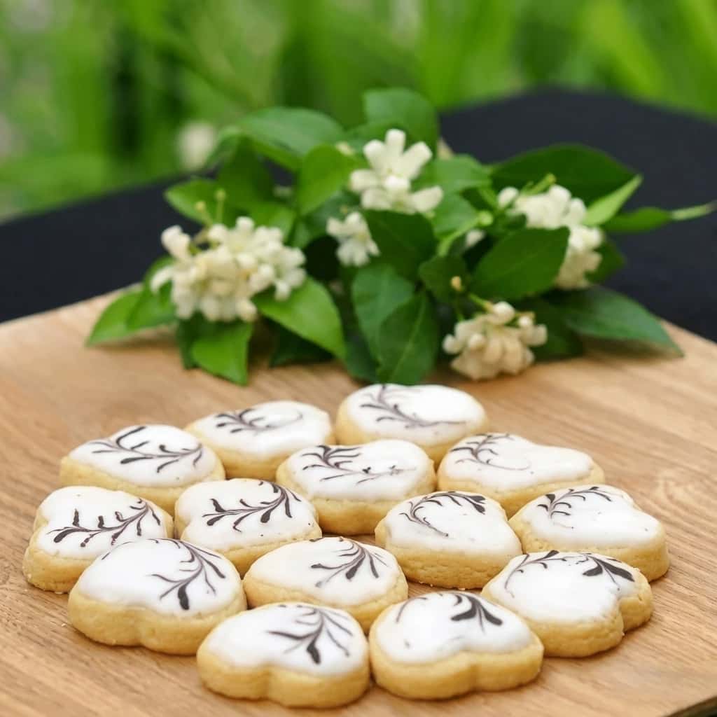 Biskut Mama Carey
