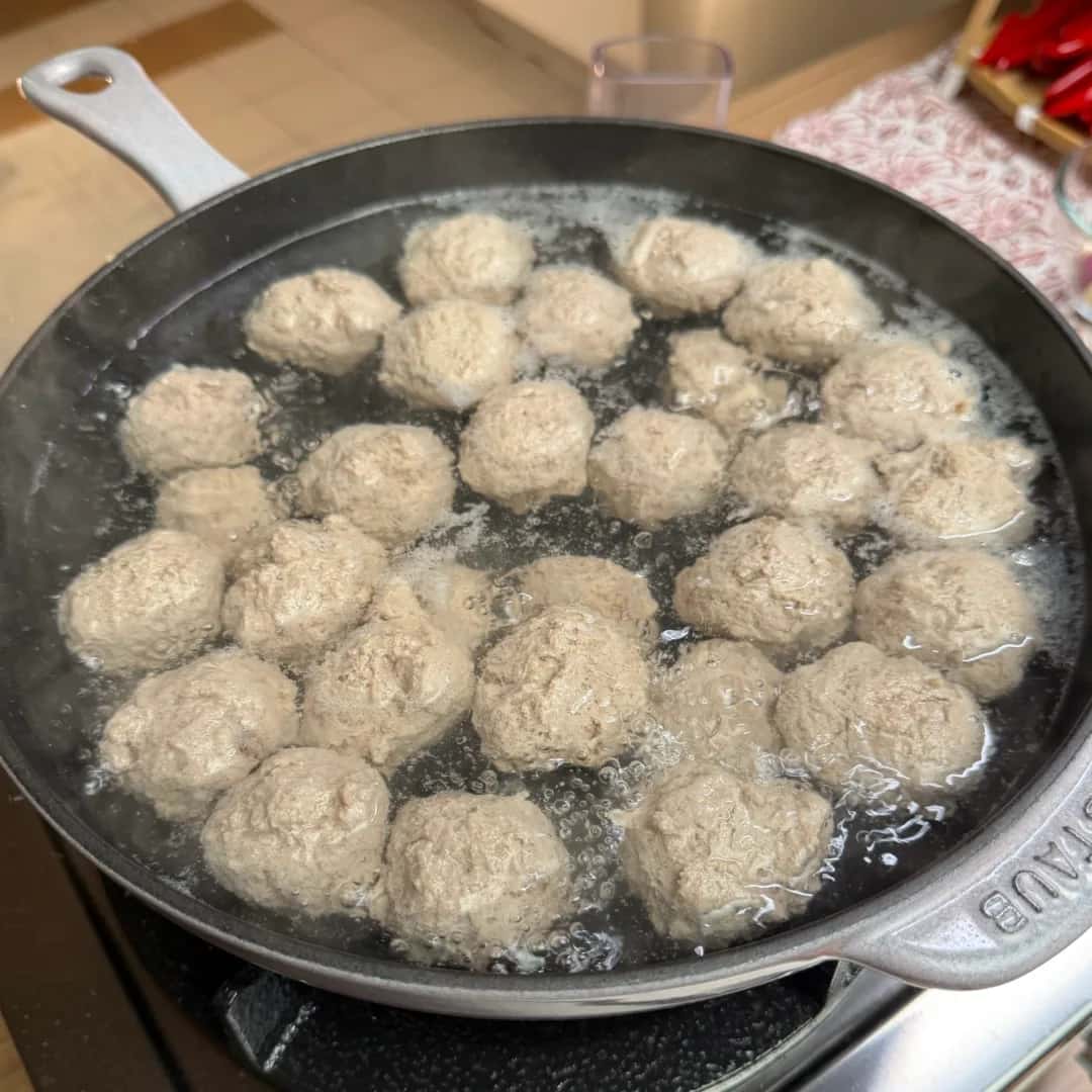 Cara Buat Bebola Daging Bakso Yang Kenyal & Bouncy — Teknik Betul Supaya Tak Liat, Tak Hancur