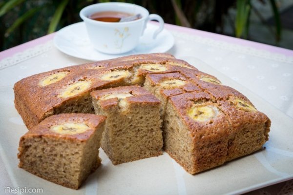 Kek Pisang Lembap