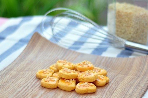 Biskut Badam