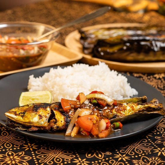 Ikan Bakar Dan Air Asam