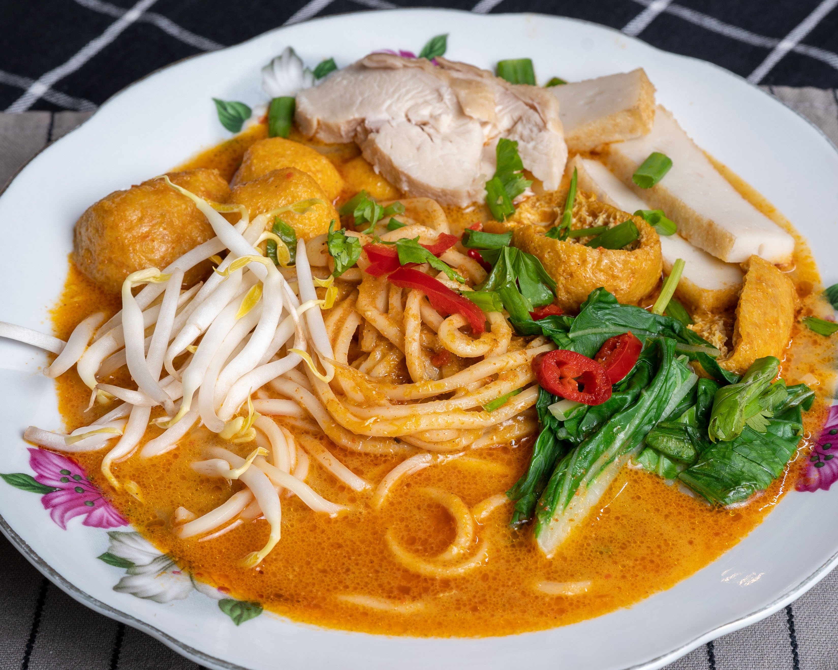 Mee Kari Ipoh Style