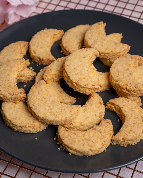 Thumbnail for Biskut Kelapa Legend