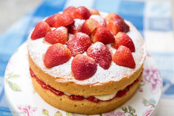 Victoria Sandwich Cake